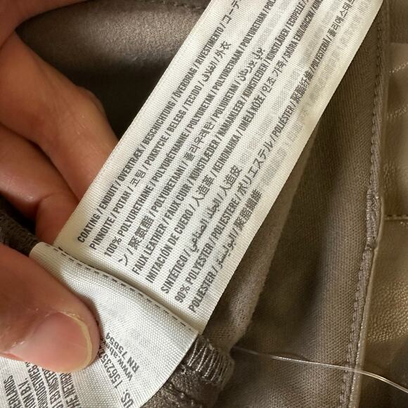 ABERCROMBIE & FITCH The 90s Straight Pants Taupe Vegan Leather NWT - Picture 12 of 15